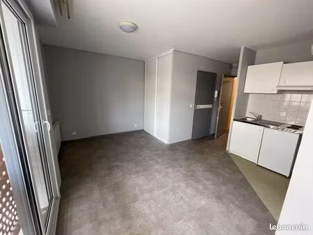 studio 1 pièce 22 m²