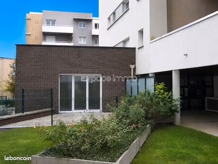 appartement 1 pièce 37 m²
