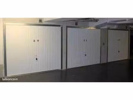 a vendre box interieur