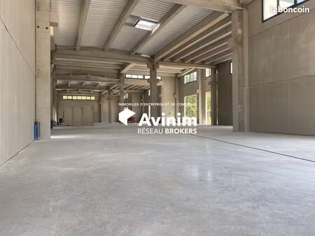 local 336 m² fayence