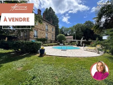 propriété 10 pièces 267 m²