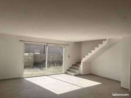 villas f4 neuves à louer - 84m2