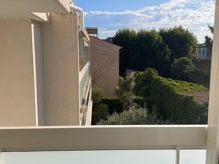appartement t2 + garage golf de saint tropez