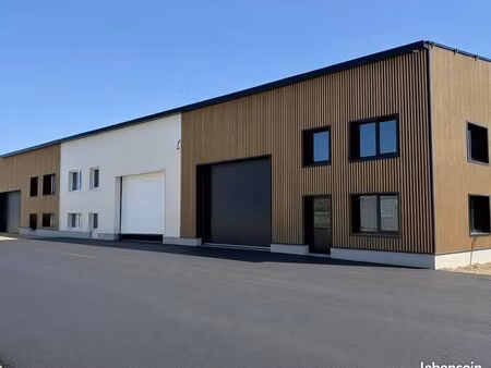 à louer – locaux d’activité de 168 m² à 386 m²
