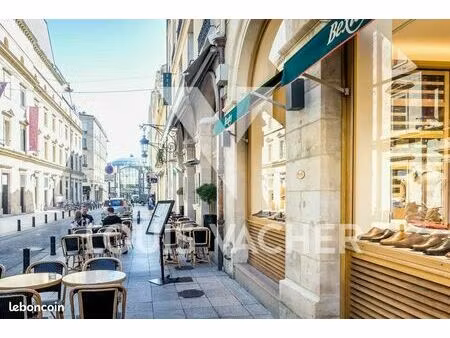 local commercial 86 m² bordeaux
