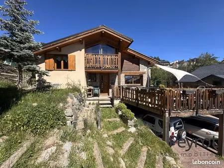 chalet 4 pièces 105 m²