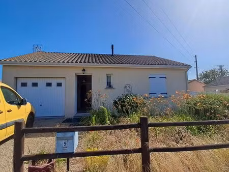 maison t3 de 63 m² – grande pièce de vie de 35 m² et garage – naintré
