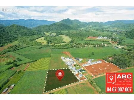 terrain 7219 m² err