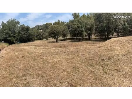 terrain 1 000 m² taradeau