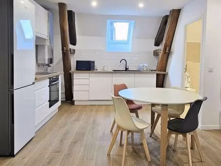 appartement 1 pièce 76 m²