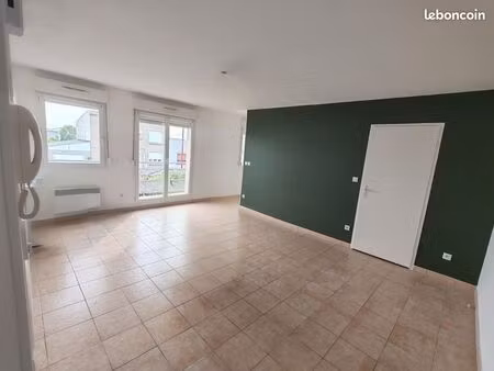 appartement t2 meublé 48 m² – entièrement rénové – résidence sécurisée
