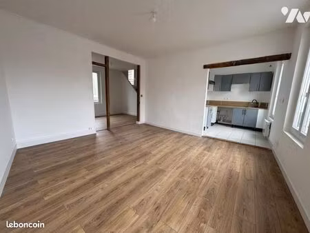 triplex 4 pièces 70 m²
