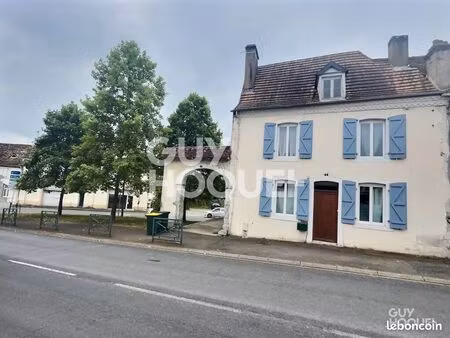 propriété 4 pièces 83 m²