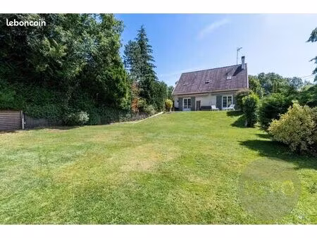 maison 8 pièces 135 m²