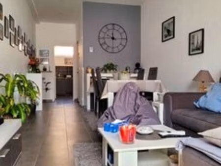 maison 77m2 et cour 9m2