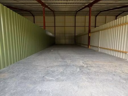 local de stockage 120 m² sécurisé – entrepôt / dépôt