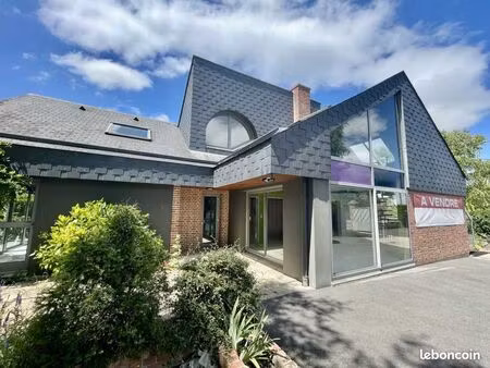 local commercial 361 m²