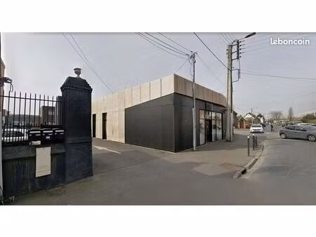 local commercial 300 m²