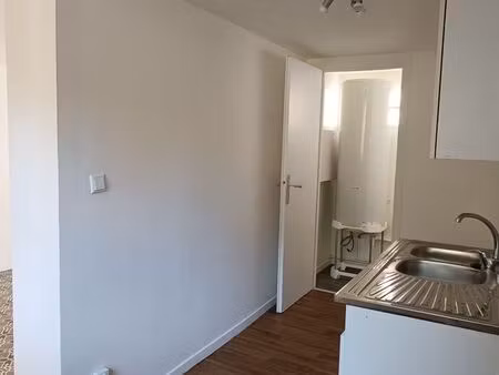 maison de ville t4 avec parking – proche commerces et loisirs - 60m²