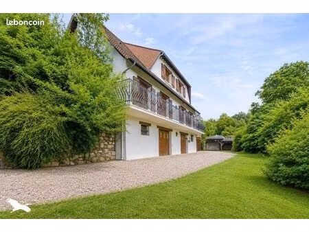 maison 7 pièces 175 m²