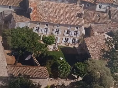 demeure de prestige des 16e 18e et 19e siècles centre ville