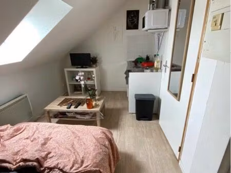 chaleureux studio étudiant meublé (electricite  eau  wifi inclus)