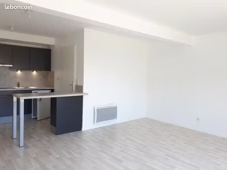 studio 1 pièce 35 m²