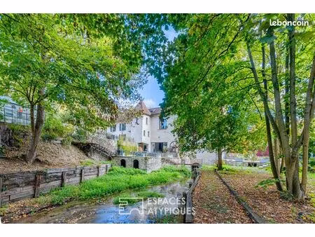 moulin 17 pièces 720 m²