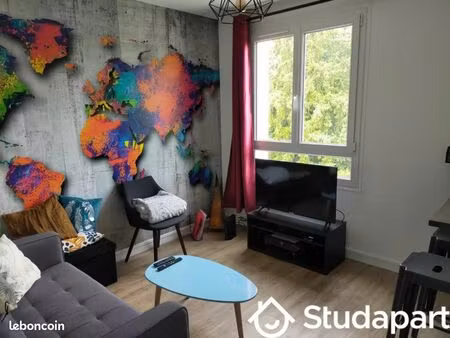 chambre 1 pièce 12 m²