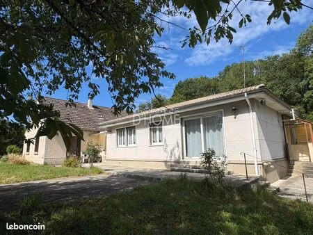 maison 9 pièces 217 m²