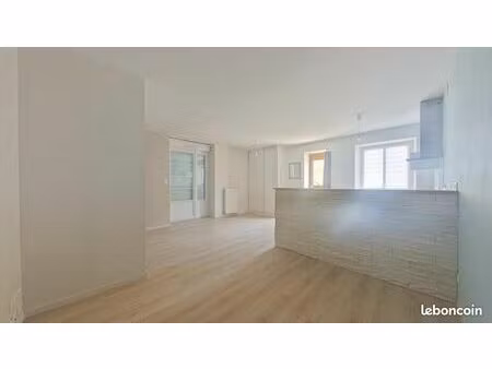 maison 4 pièces 85 m²
