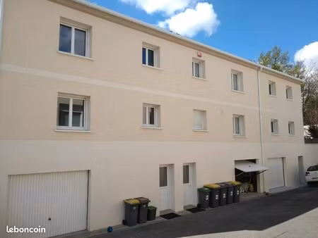 appartement 107m2  83m2 en loi carrez 1350