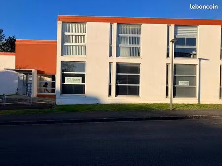 bureaux 100 m²