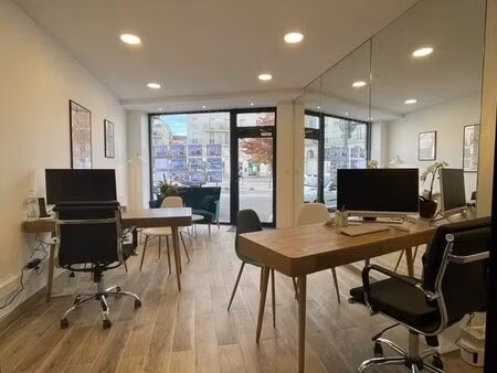 bail à céder local avec vitrine 57 m² quartier de noailles