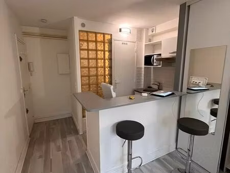 studio meublé 18m²