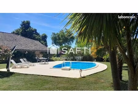maison 7 pièces 278 m²