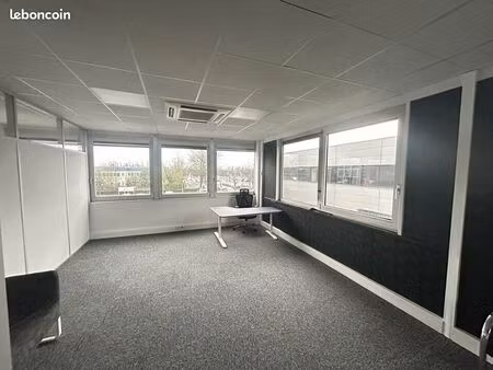 bureaux 45 m² buc