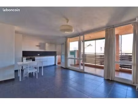 appartement neuf traversant  à la valette du var