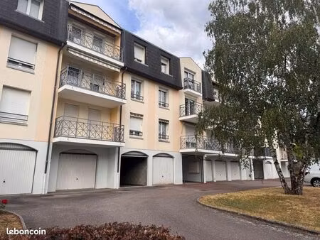 appartement 3 pièces 80 m²