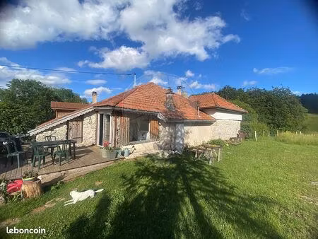 maison 6 pièces 107 m²