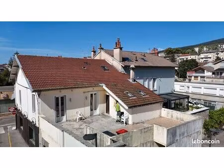 duplex 5 pièces 99 m²