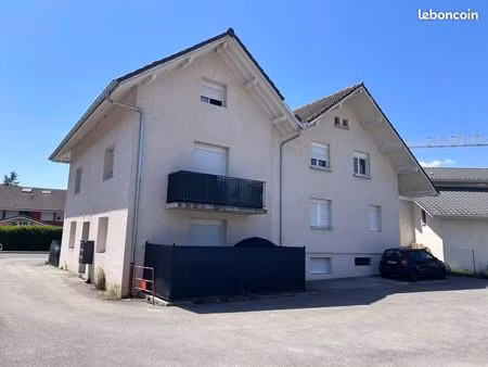 bâtiment 335 m²