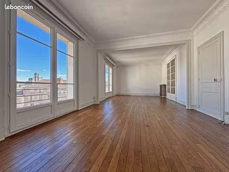 appartement 5 pièces 122 m²