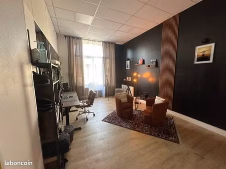 bureau 25m2