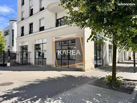 local commercial 94 m² chessy
