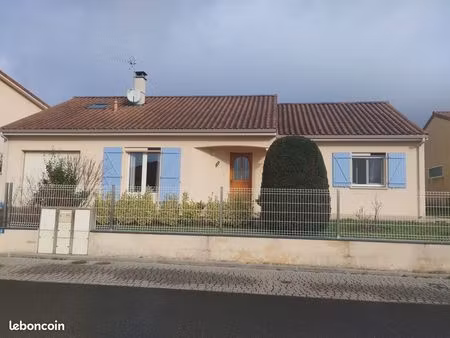 centre-ville de saint junien  pavillon plain-pied  6 pièces  114 m²