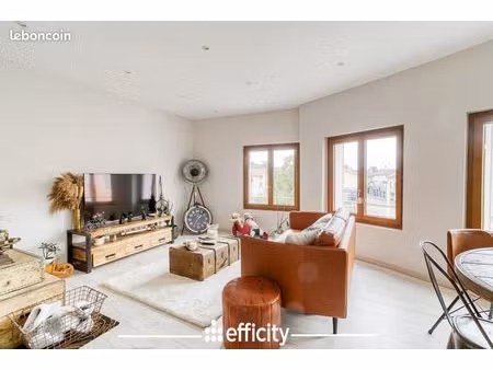 appartement 3 pièces 67 m²