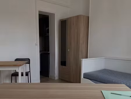location meublée appartement 1 pièce 19 m² à rouen (76000)  410 €