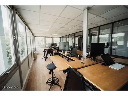 bureau attitré - espace coworking - 1 à 2 places - tout compris