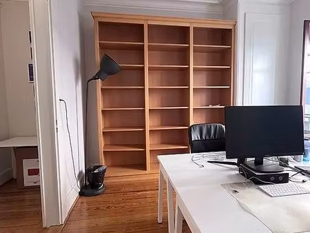 bureau à sous-louer  tout équipé / centre-ville de genève